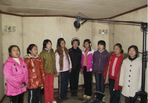16、国际军棋歌的演唱者——莱钢钢娃少儿艺术合唱团。.jpg